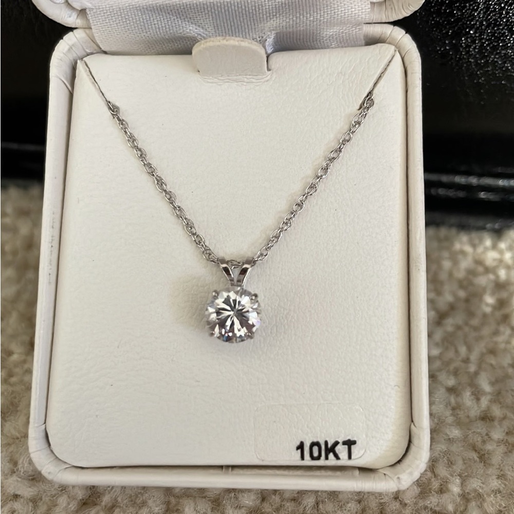 10K necklace